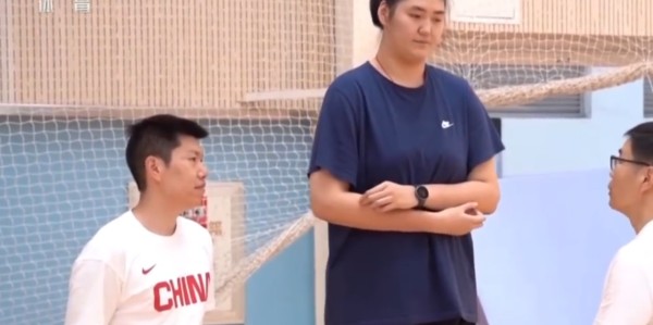 333体育|电竞-官方网站-曝张子宇并无严重高反！宫鲁鸣透露培养计划 18岁已成未来核心